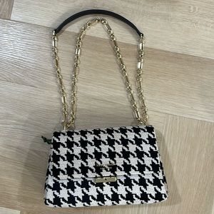Kate Spade New York Women's Carlyle Houndstooth Medium Shoulder Bag - NEW